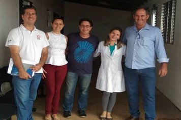Prefeito visita unidades de saúde
