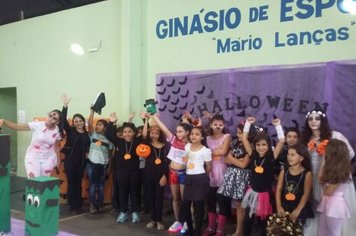 Escola Zely Meira celebra a Festa de Halloween 