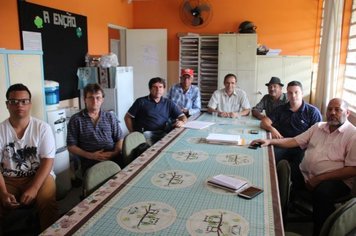 Secretário de Saúde e Vereadores se reúnem com Moradores