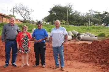  Prefeitura inicia obras de galerias no Santos Neves 