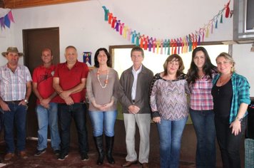 Assistência realiza festa junina do Projeto Feliz Idade