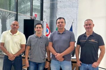 Diretor Regional de Desenvolvimento Econômico do Estado visita Cerqueira César 