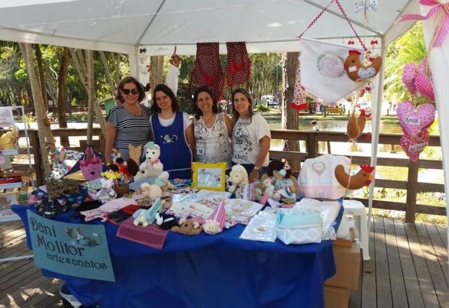 Artesãos participaram de Feira em Águas de Santa Bárbara 