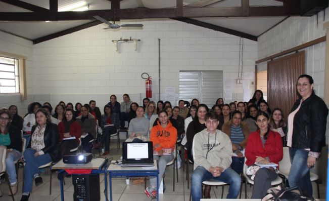 Professores participam de capacitação