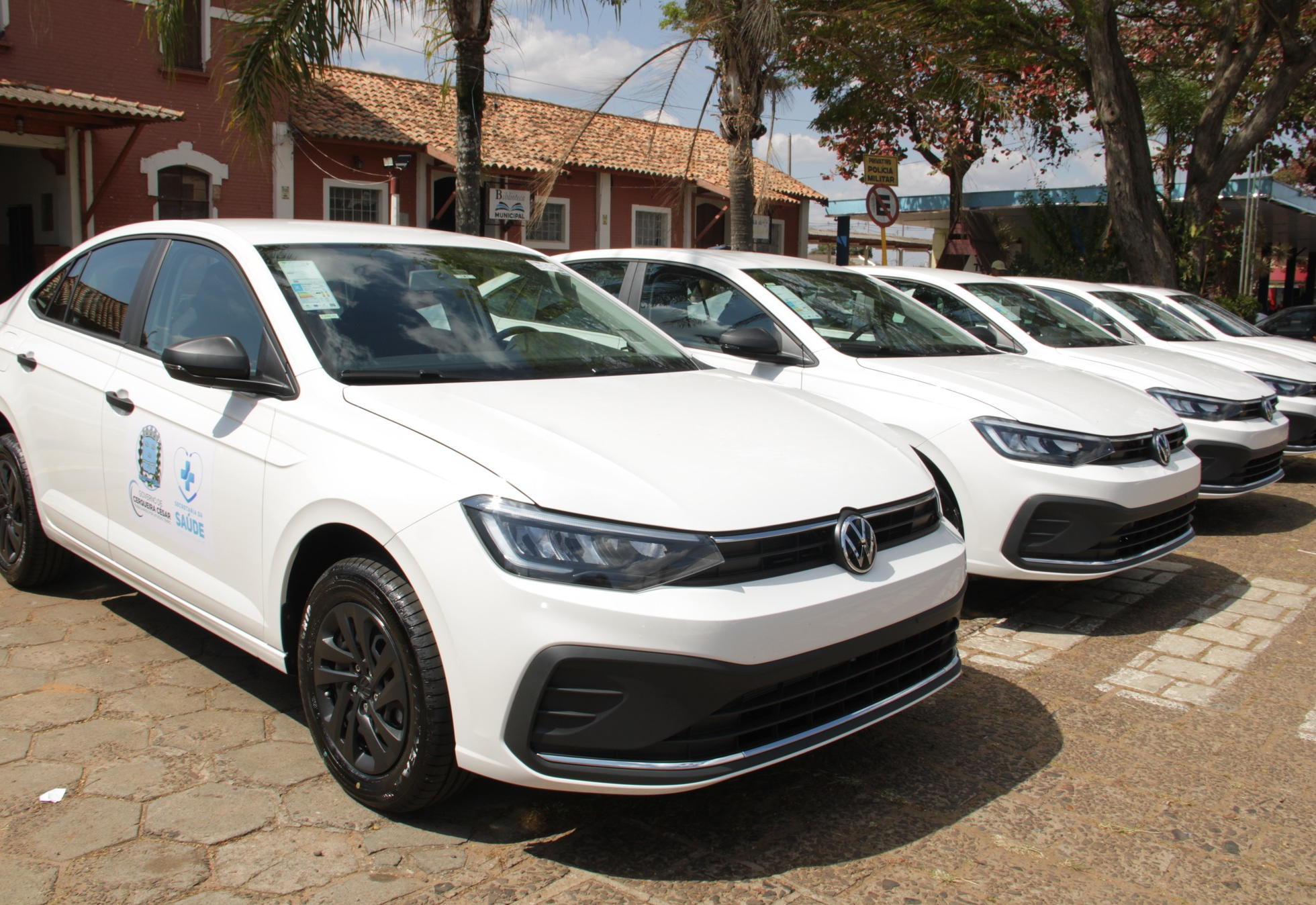 Governo Municipal adquire cinco novos veículos para saúde, com recursos próprios 