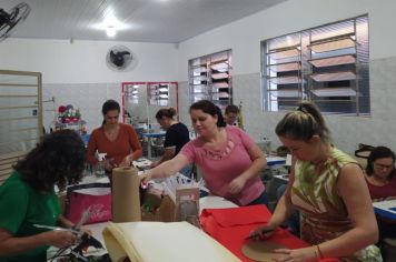Fundo Social de Solidariedade realiza oficina de artesanato 