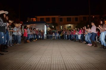 Escola Avelino Pereira realizou a tradicional festa junina 