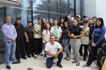 Alunos do Programa Jovem Agricultor do Futuro se reúnem com o Prefeito Municipal 