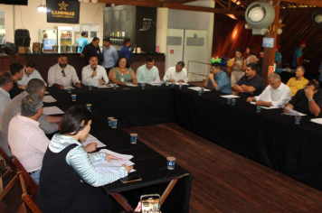 Representantes de Cerqueira César participaram da reunião da AMVAPA em Águas de Sta Bárbara 