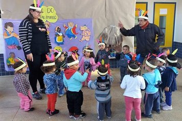 Creche comemora o Dia do Índio 