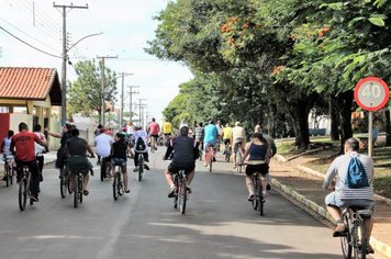 Coordenadoria de Esportes realizou o I Passeio Ciclístico 