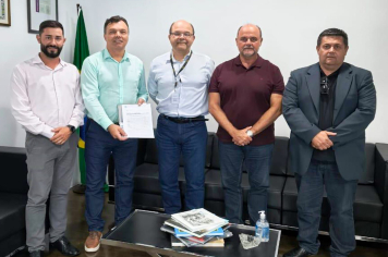 Prefeito e Vereadores se reúnem autoridades no DER para discutir ligação Cerqueira César à Castelo Branco