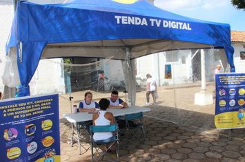 Cerqueirenses recebem orientação sobre o desligamento do sinal de TV analógico 