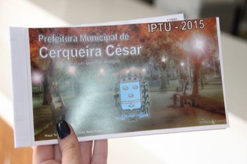 Contribuintes recebem os carnês de IPTU