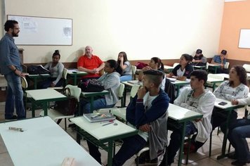 Meio Ambiente realiza palestra na Etec