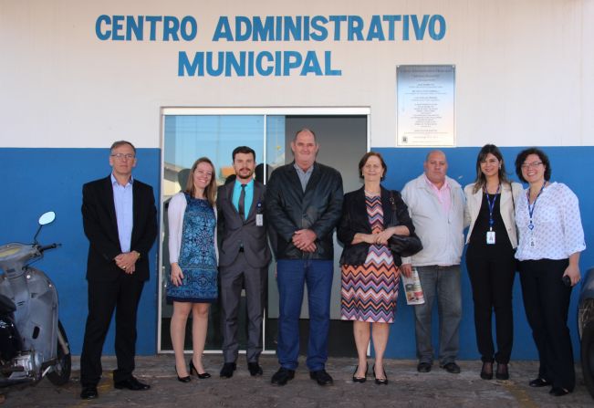 Prefeito recebe visita da vice-presidente do DETRAN
