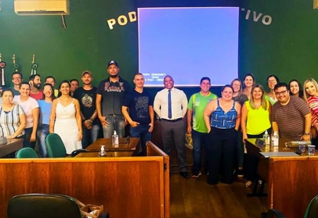 Governo de Cerqueira César capacita gestores sobre a nova de Lei de Licitações 