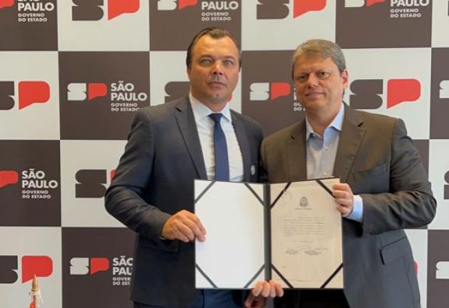 Prefeito assina convênio com o Governador Tarcísio de Freitas, para infraestrutura urbana 