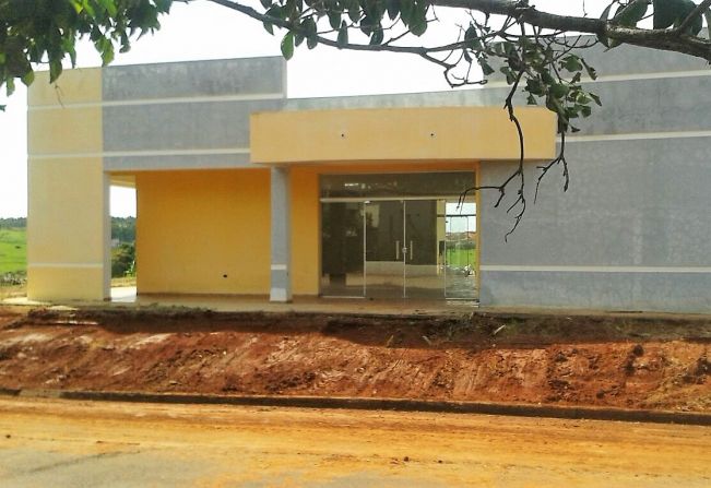 Departamento de Obras realiza a manutenção do Centro de Convivência do Idoso
